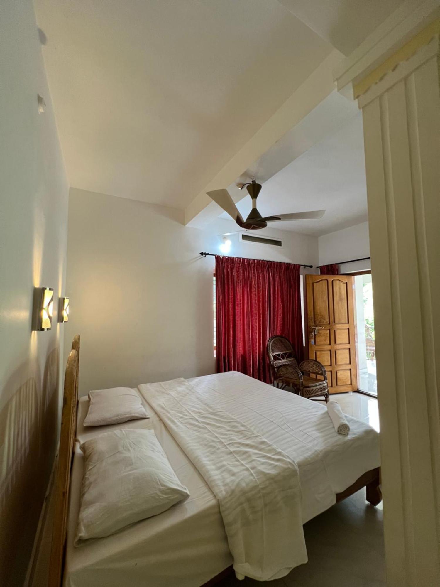 Tranquilou Homestay تيكَدِيْ المظهر الخارجي الصورة