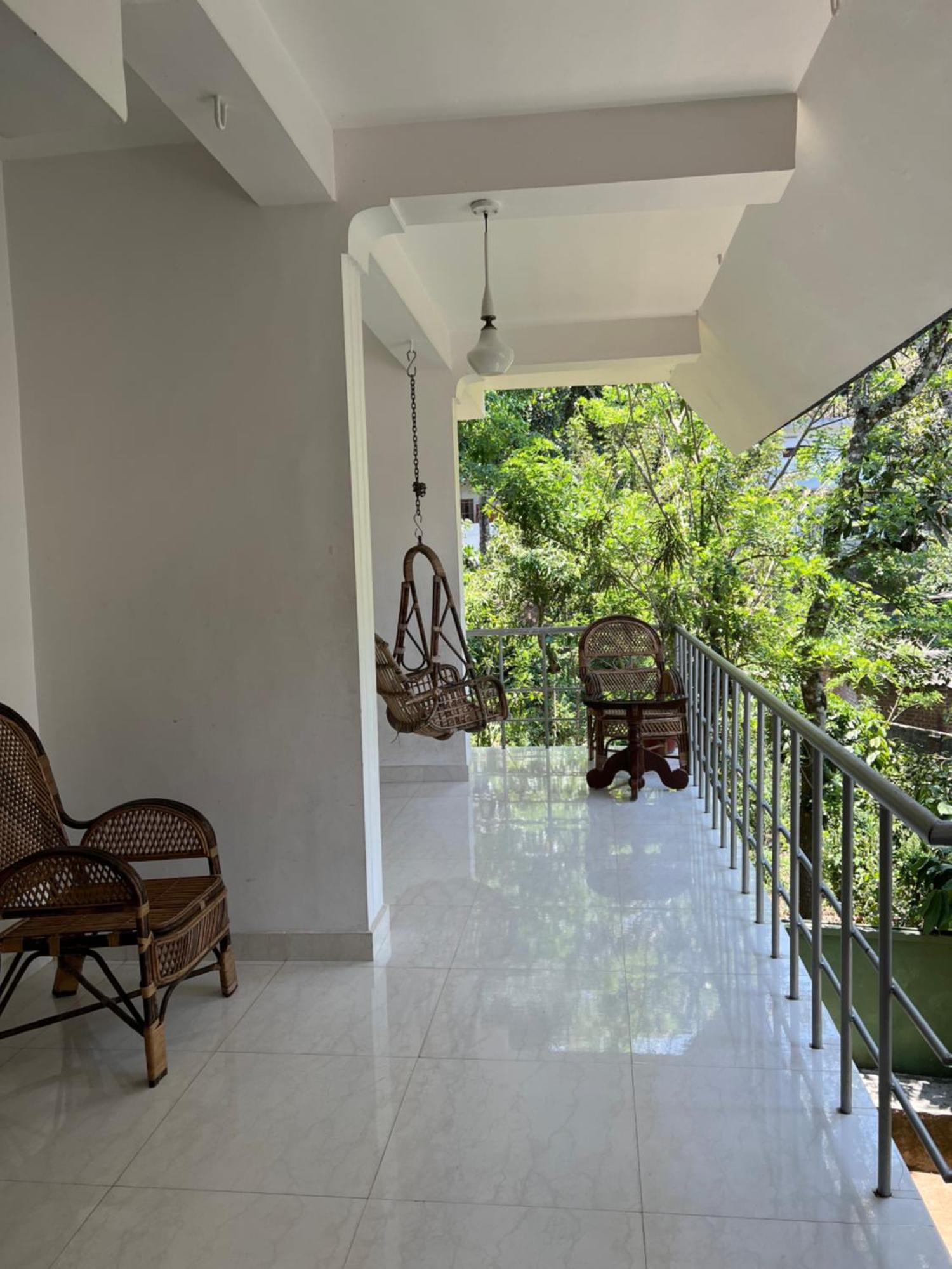 Tranquilou Homestay تيكَدِيْ المظهر الخارجي الصورة