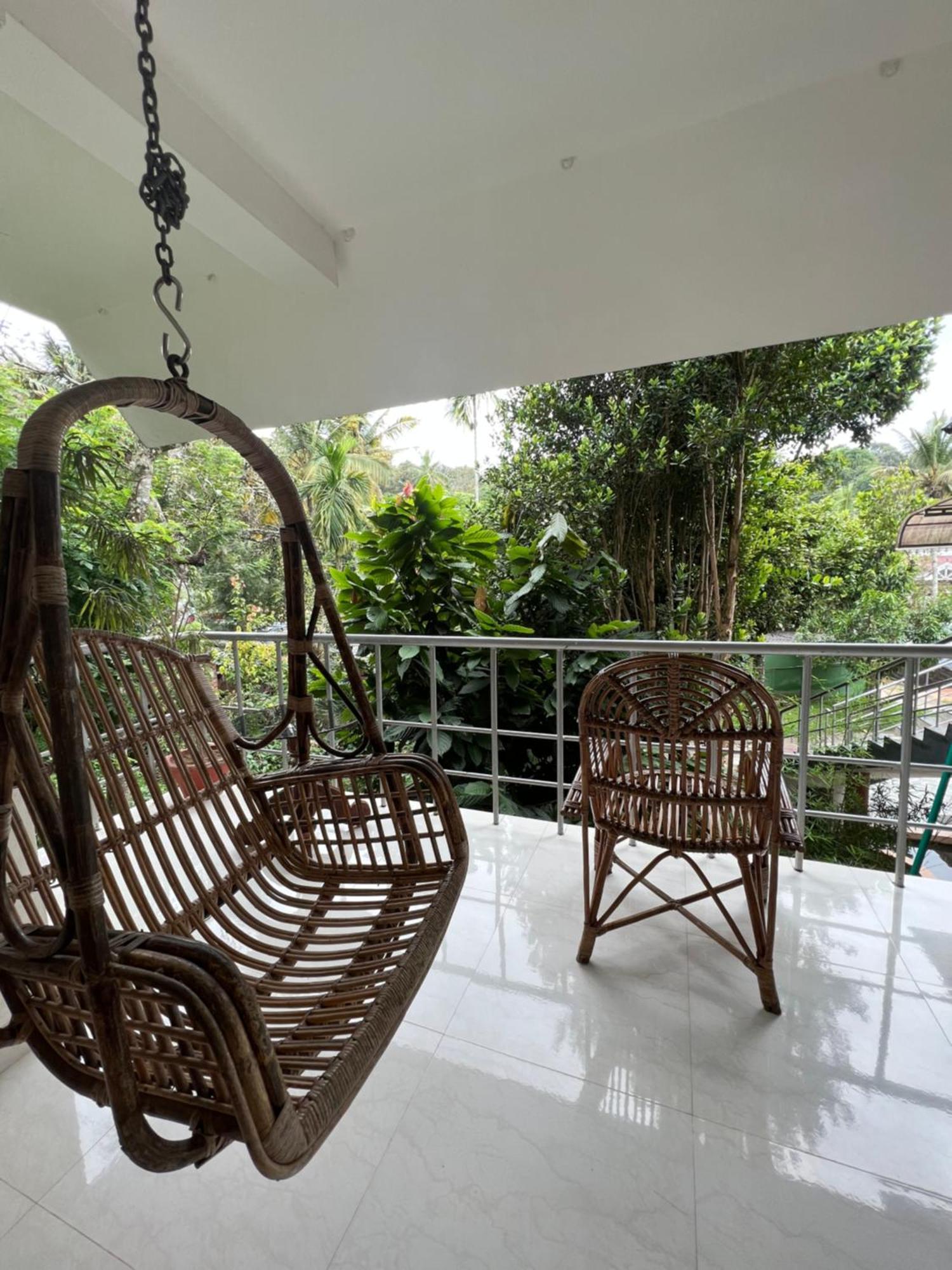 Tranquilou Homestay تيكَدِيْ المظهر الخارجي الصورة