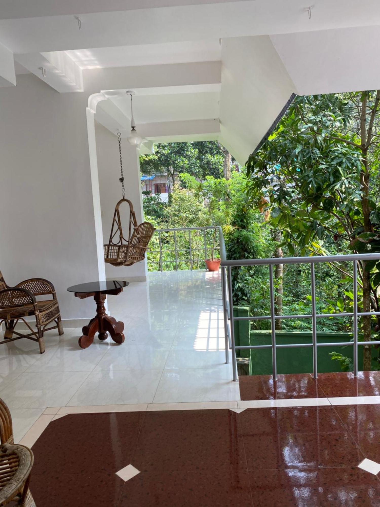 Tranquilou Homestay تيكَدِيْ المظهر الخارجي الصورة