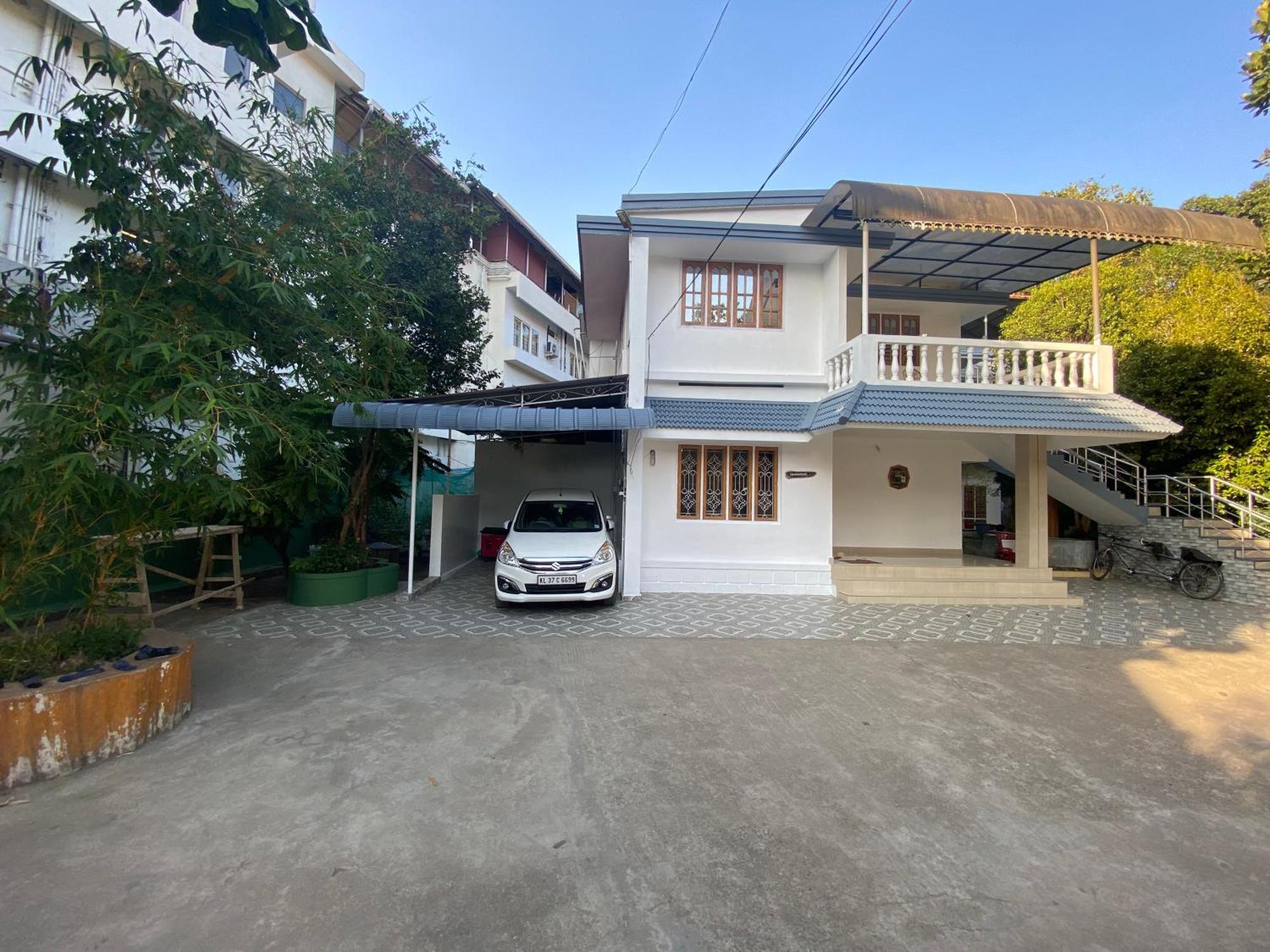 Tranquilou Homestay تيكَدِيْ المظهر الخارجي الصورة